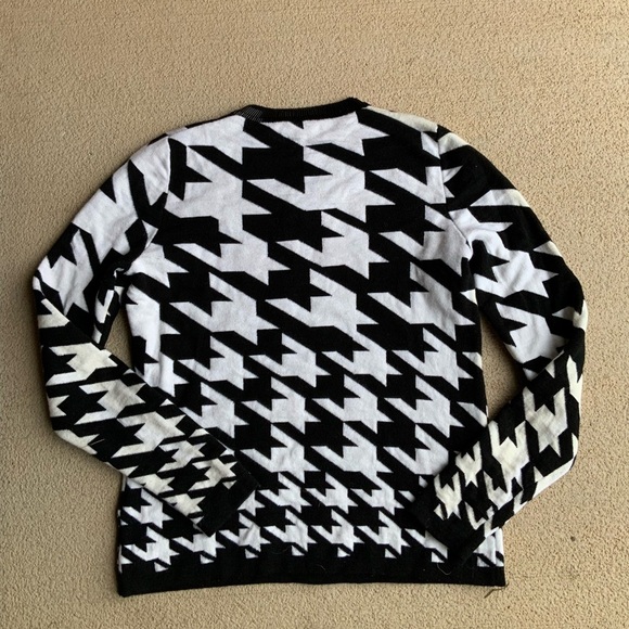 ESCADA Houndstooth Knit Pullover Women’s Sweater Size Medium - Picture 10 of 16